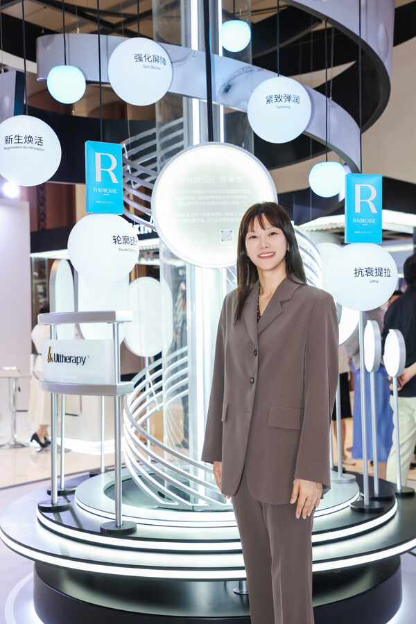 【麦施美学亚太区高级副总裁、中国业务负责人 Sylvia Lee】