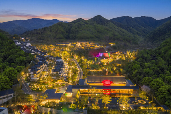 郷根·⼀葉度假村全景